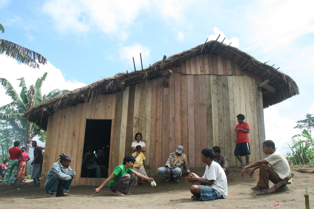 Lumads gather for brief meeting with OND-Hessed staff. (2008 Photo)